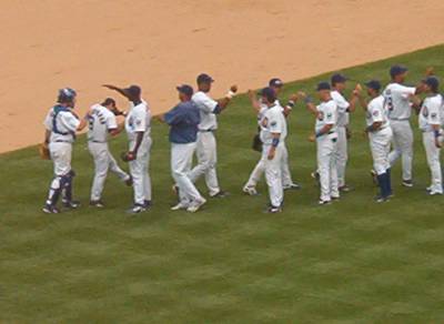 NOMAR PARTIES WITH HIS NEW TEAMMATES