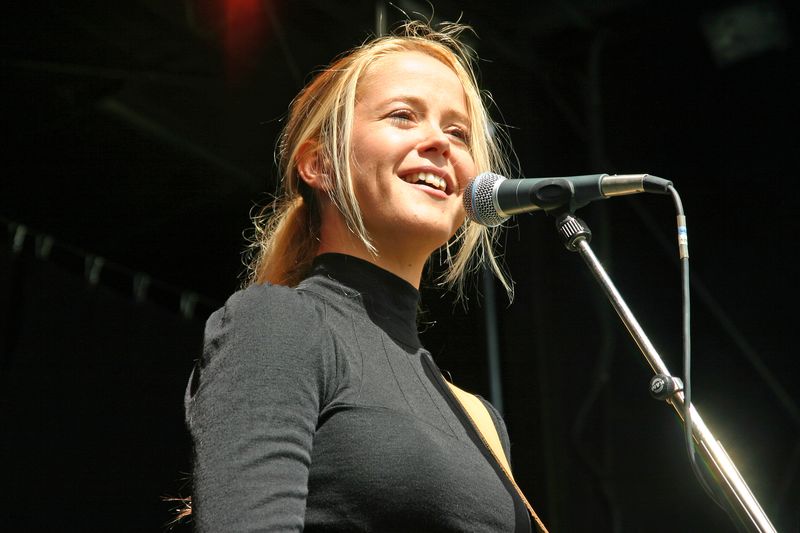 Tina Dico - In the Red (Finest Grammophone, 2005)