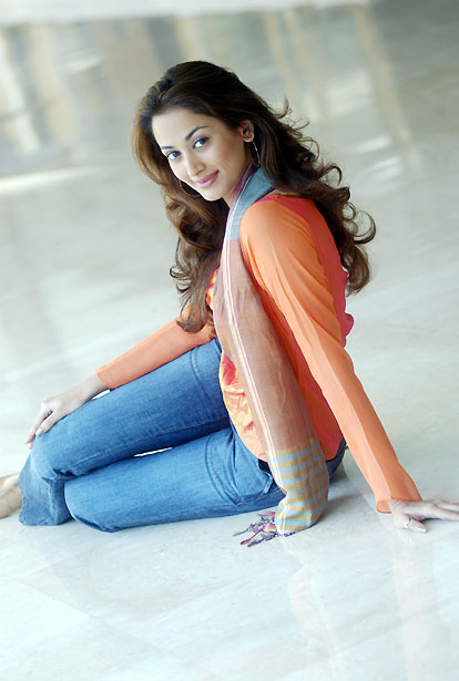 Swades - Hindi Movie Heroine & Model turned Actress - Gayathri Joshi