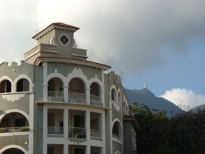 El Castillito y el Hotel Humboldt