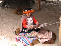 Weaving llama hair