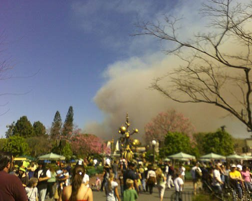 The Disneyland Expert: Fire Causes Problems in Disneyland