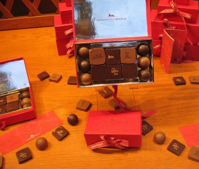La Maison Du Chocolat Saint-Valentin window display