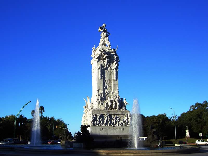 Monument of the Spaniards ~ Taxi in Buenos Aires