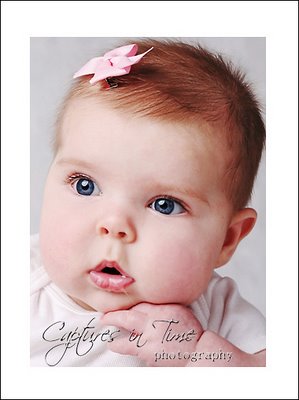 kansas city sister photographer baby with pink bow