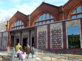 The Museum of Childhood (entrance)