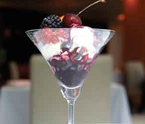Sweet mascarpone mousse with fresh berries and short bread