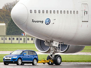 Touareg vs Boeing 747 2