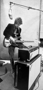 BOB with an ELECTRIC FENDER BASS