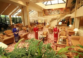 Montien Hotel Bangkok Lobby