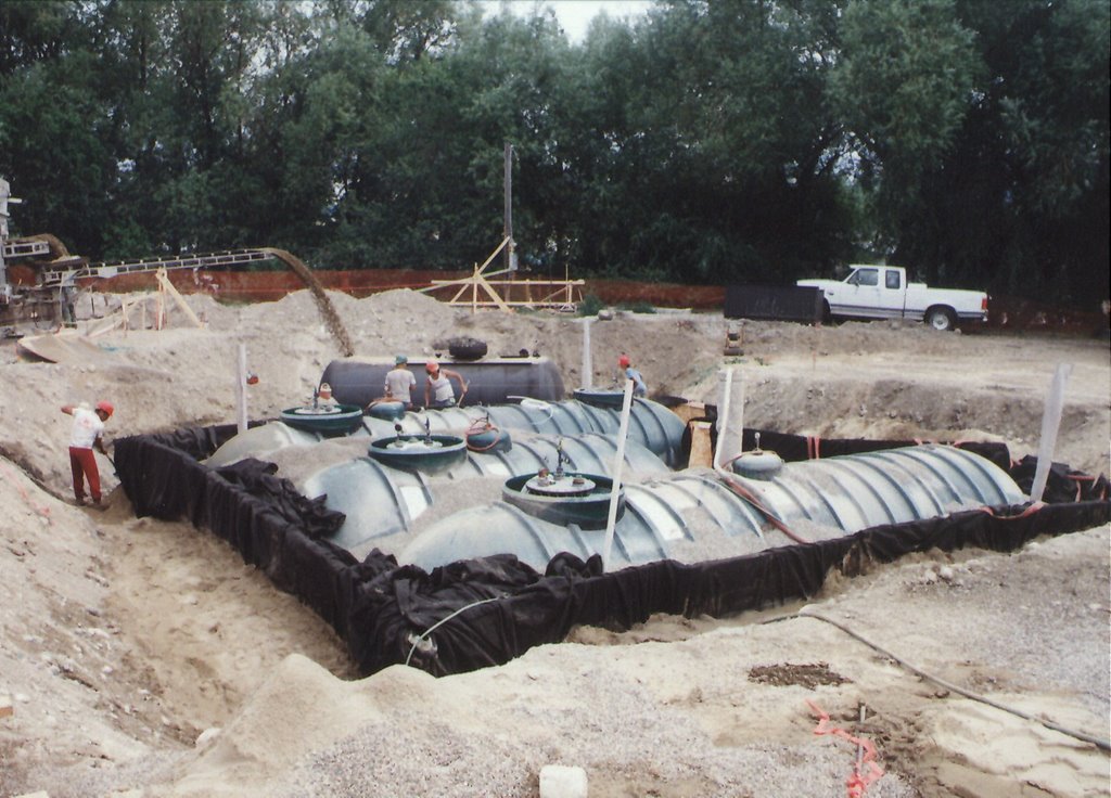 Instalacion de tanques de combustible enterrados