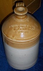 Nice crock of John Moore of the Hare & Hounds