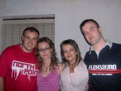 con Ali, Esther y CharlieOne
