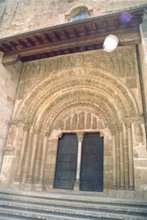 Portada del monasterio de leire