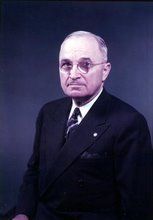 President Harry S Truman (SCROLL TO BOTTOM OF THIS PAGE FOR MANY MORE HARRY TRUMAN PORTRAITS
