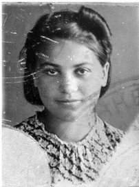 פסיה בונין תמונה מתוך מאגר יד ושם רשימת אסירים בגטו בריסק 1942