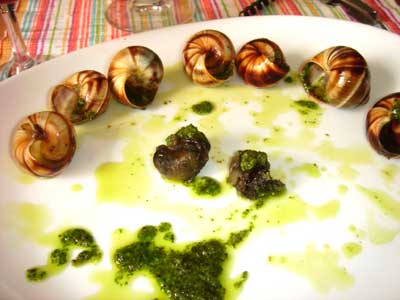 Escargot...parece moela de frango...