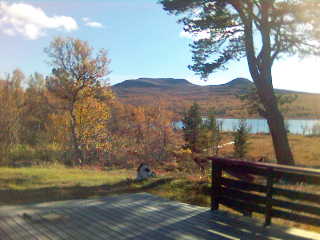 Utsikt fra verandaen på hytten vår. Den ligger på 782 meter over havet.Herlig........