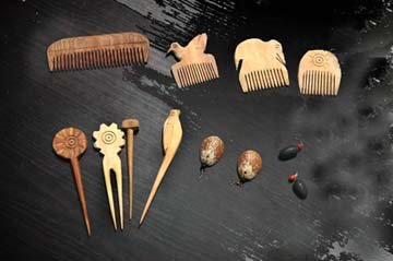 Wooden Comb-Pin Set with Earrings from Fruit Seeds: West Bengal,India