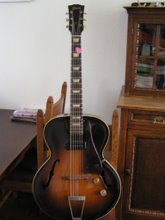 Gibson es125 front