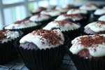MIRTHY MIMIS: Cuppaccinno Cupcakes with White Chocolate Frosting