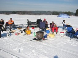 Camp Edebottnarna i sol.