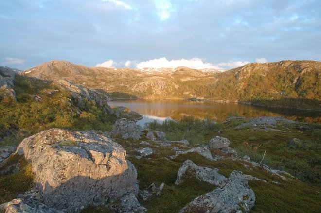 Rørvikvatnet i Skarsfjorden på Ringvassøya