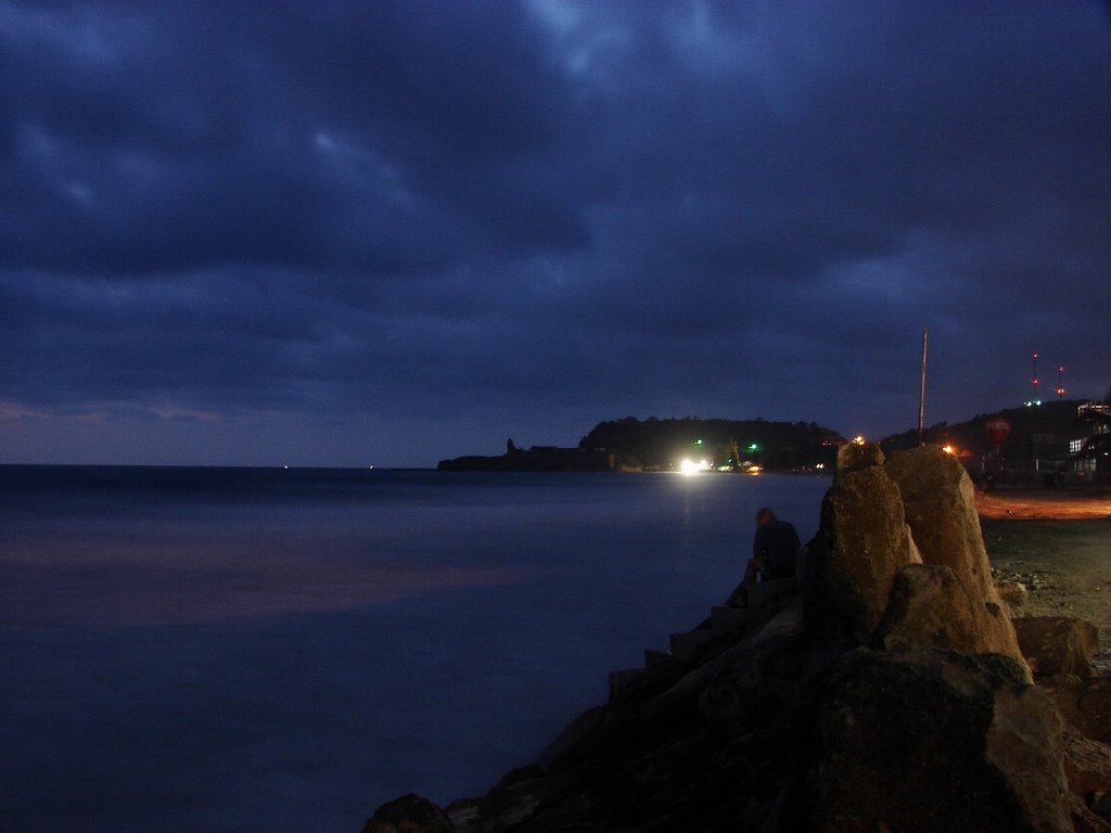 noche a orilla del mar