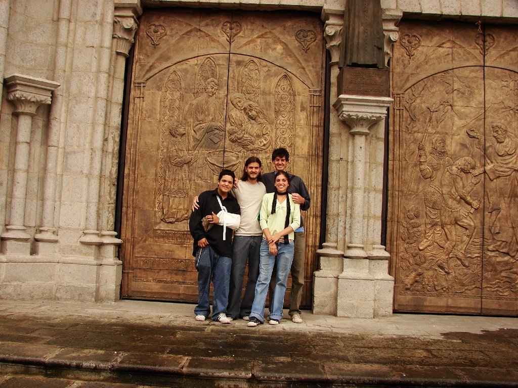 Foto con el hermano del Pana