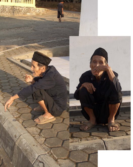 Sundanese Smoker at Sunday Market, Parakansalak, 2006