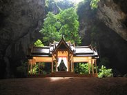 Phraya Nakhorn Cave