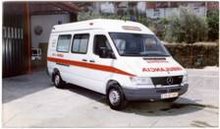 Ambulância de transporte doentes