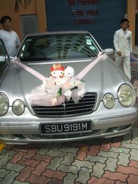 Her Wedding Car with the Hello kitty