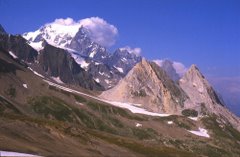 Vue depuis le Col de la Seigne sur le Mont Blanc