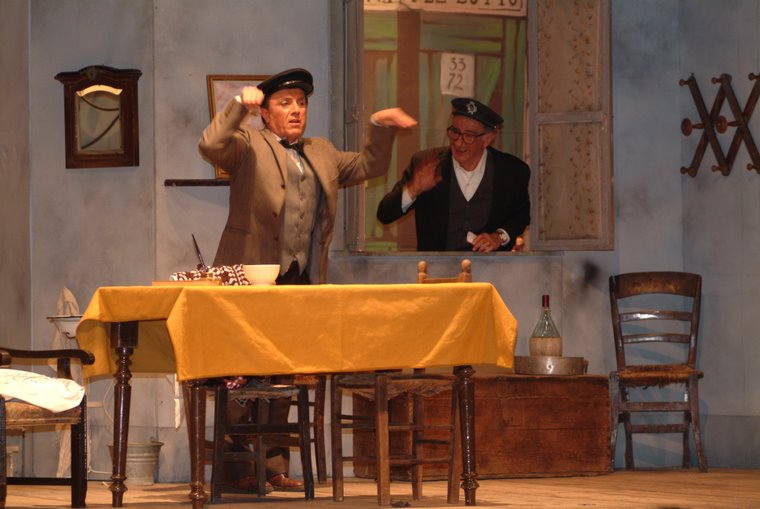 Rafele interpretato da Leopoldo Speranza e Don Gennaro interpretato da Beniamino Bisogno