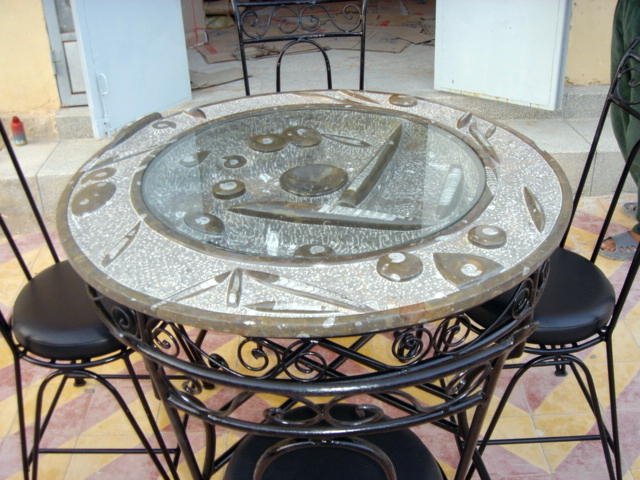 fossil Table Round