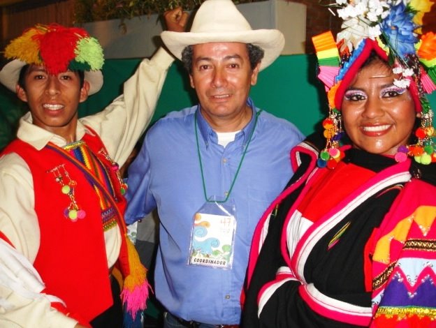 Rodrigo Duran y Danzas de PERU - Encuentro Internacional de Danzas