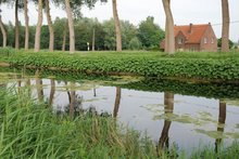 Spiegeling in het Kanaal Brugge-Sluis