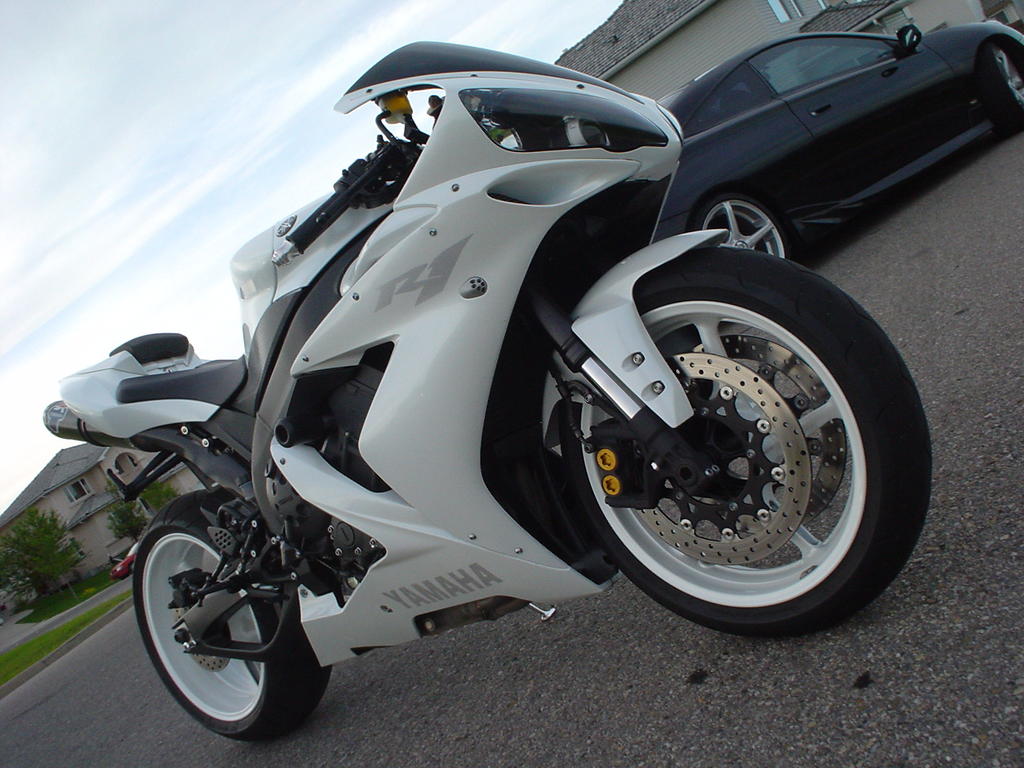 Yamaha r1 2010