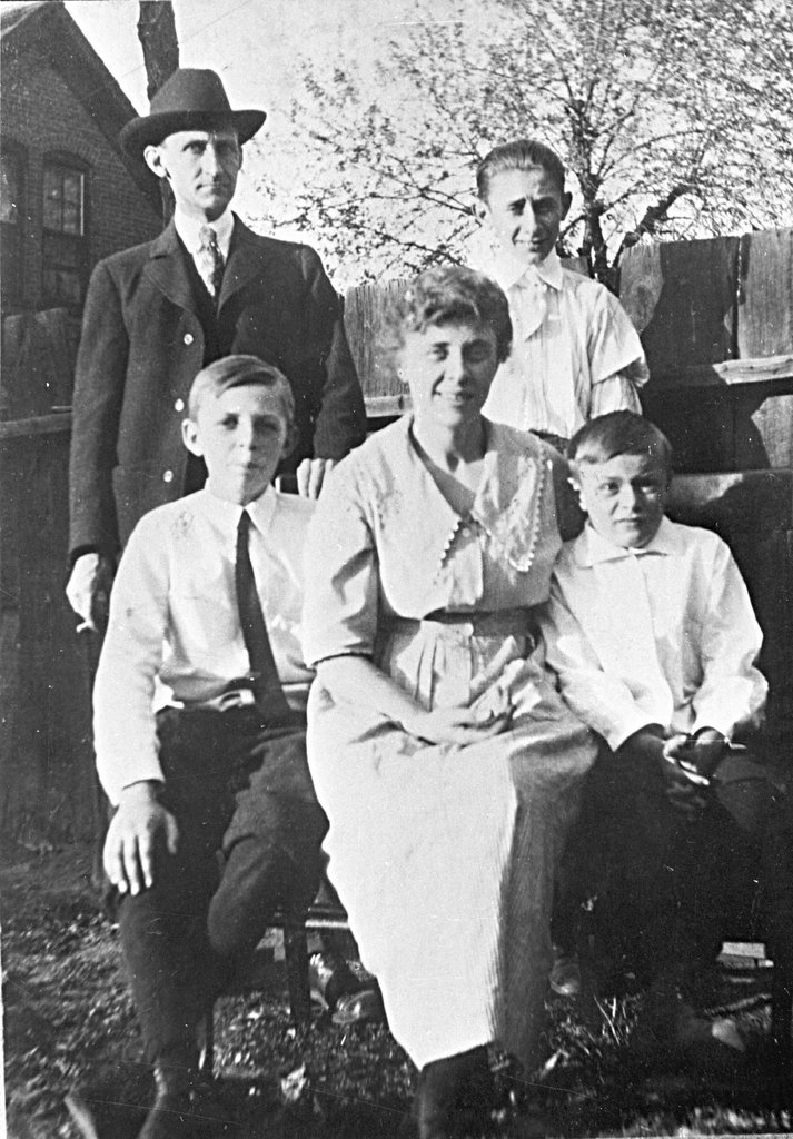 Shafer Faurschou Family Pictures
