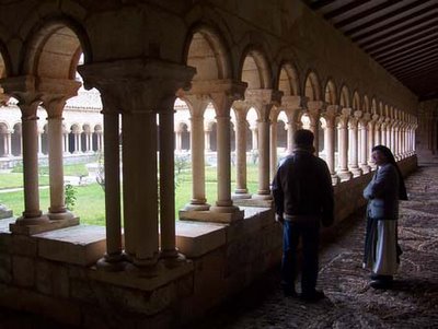 Claustro del monasterio de Santa María la Real de Villamayor de Montes (Burgos)