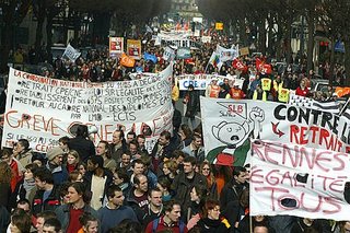 Cerca de un millón y medio de personas han salido a la calle en las distintas ciudades francesas durante el fin de semana(AP)