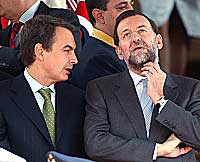 Zapatero necesita a la oposición para dar legitimidad a una previsible negociación con ETA; mientras Rajoy medita la postura que defenderá en la reunión con el presidente