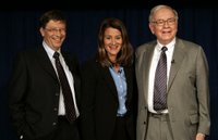 Bill, Melinda Gates y Warren Buffett
