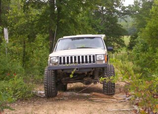 lifted jeep cherokee