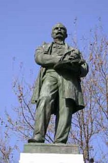 Estatua de Claudio Moyano (Madrid), obra de Agustín Querol