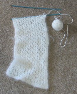 Leigh's <br />Samoyed lace scarf in progress.