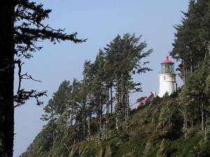 A quarter-mile trail leads from the beach to the lighthouse, which offers dramatic views of the ocean.