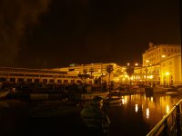 Algeri, vista notturna delle poste centrali