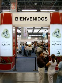 Entrada a la Expo Congreso Infinito 2006 de Guadalajara